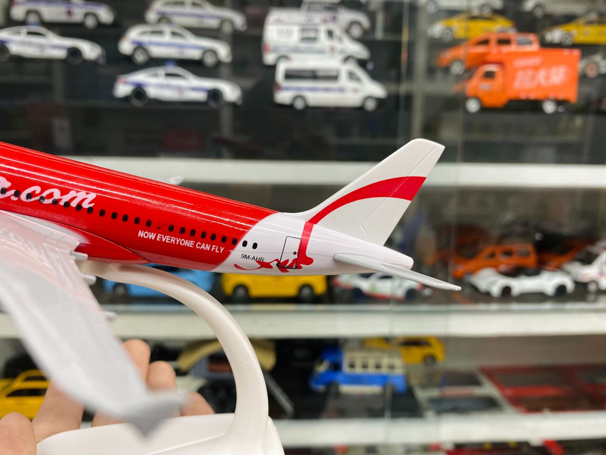 Mô hình máy bay Air Asia Airbus A320 20cm MB20002