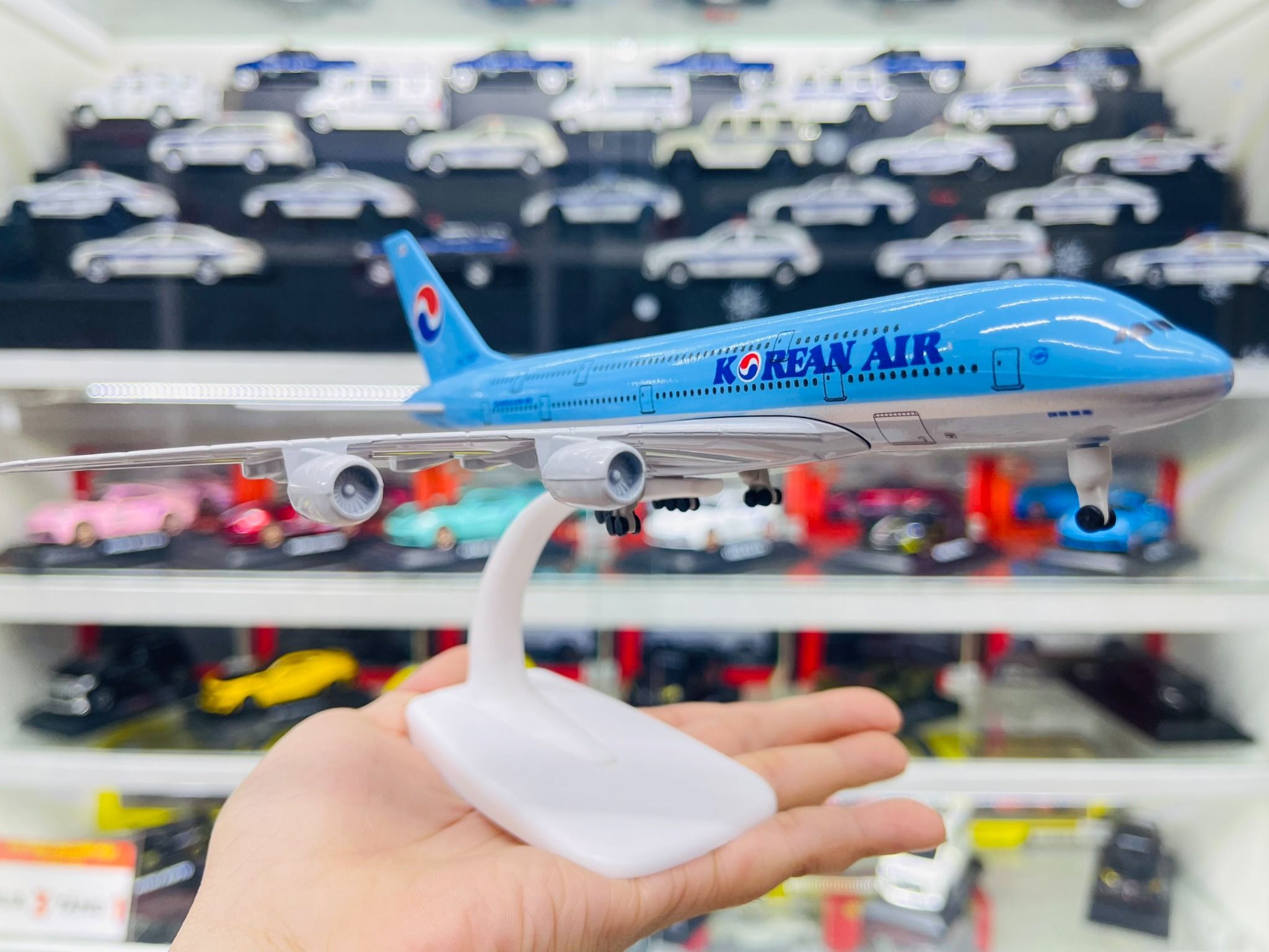 Mô hình máy bay Korean Airlines Blue Airbus A380 20cm MB20027