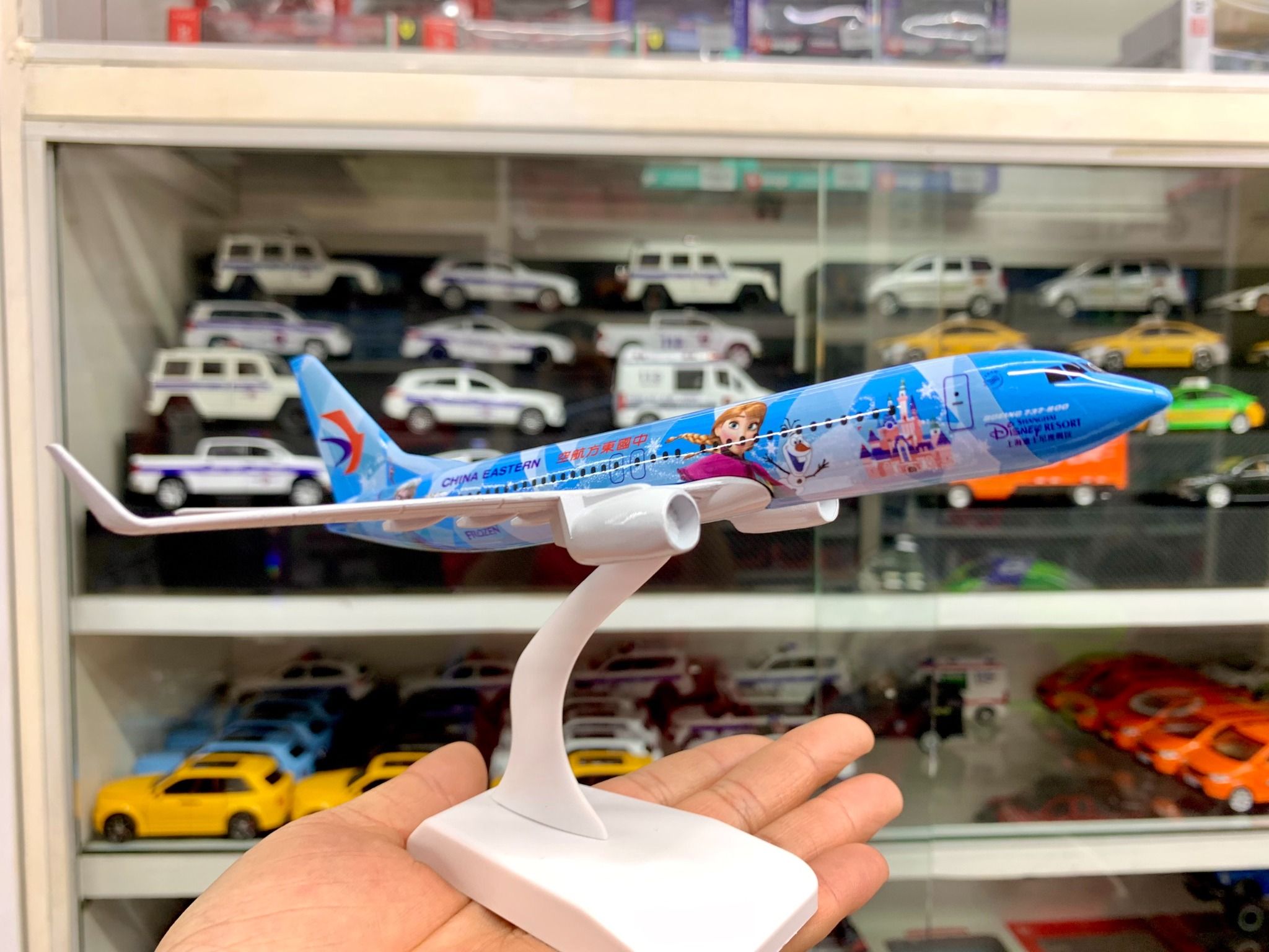 Mô hình máy bay China Eastern Boeing B737 kích thước 20cm MB20078