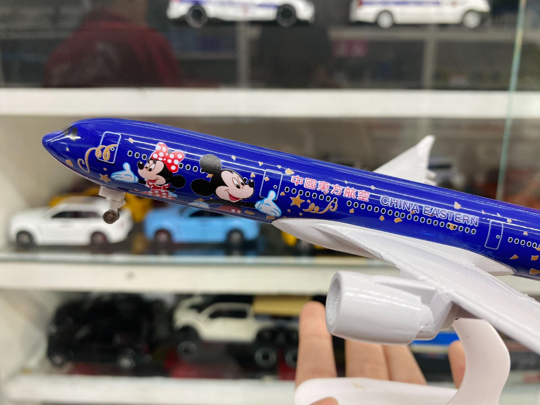 Mô hình máy bay China Eastern Mickey Airbus A330 kích thước 20cm MB20094