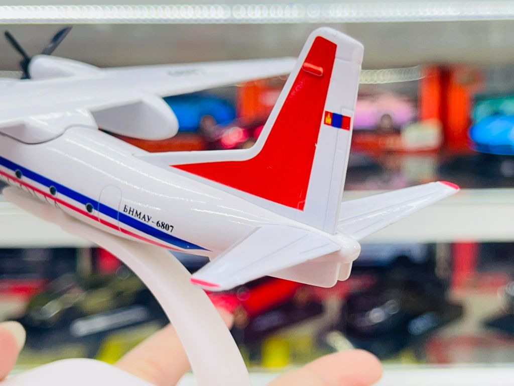 Mô hình máy bay Cánh quạt Mongolia Xinzhou60 ATR 20cm MB20098