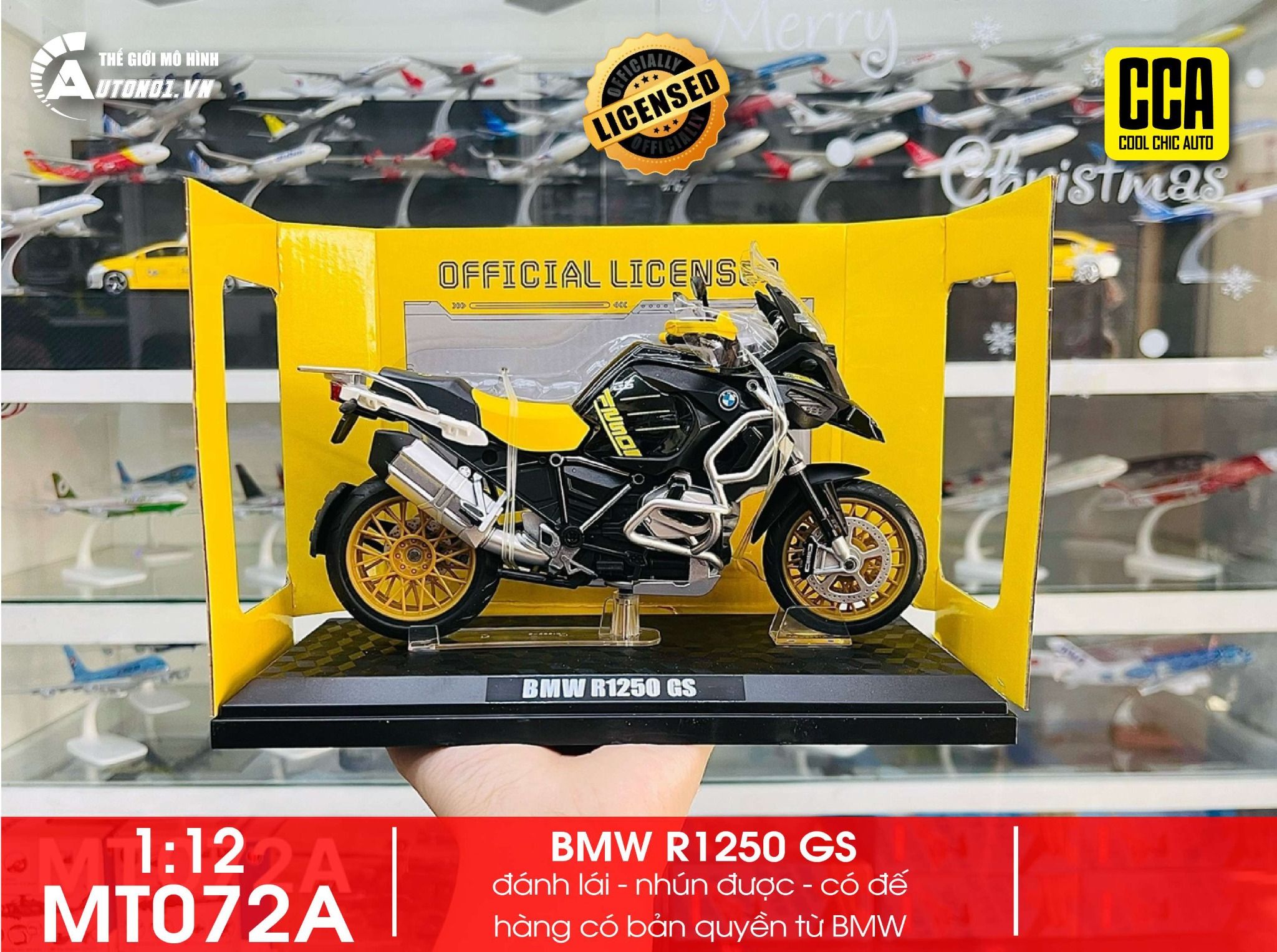 Mô hình xe BMW R1250 GS có đế tỉ lệ 1:12 CCA 31707 MT072