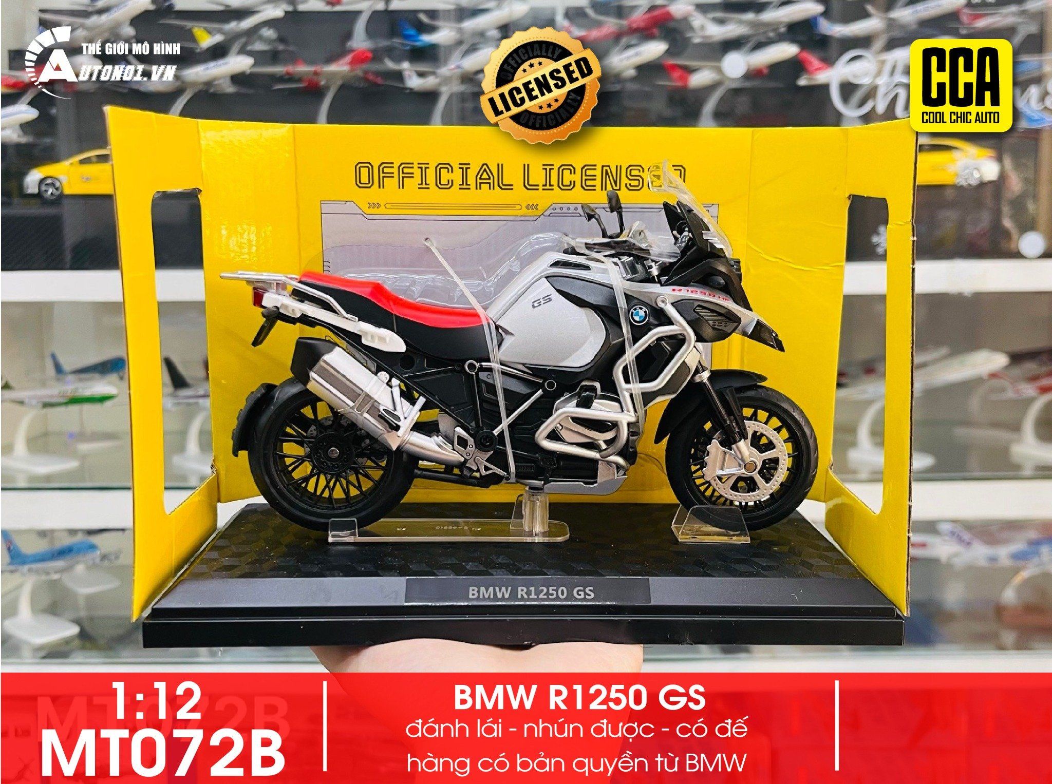Mô hình xe BMW R1250 GS có đế tỉ lệ 1:12 CCA 31707 MT072