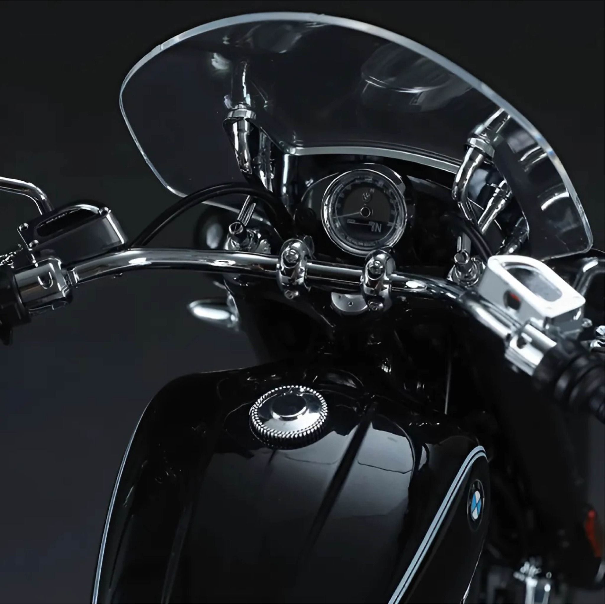 Mô hình xe BMW R18 Heritage Cruiser tỉ lệ 1:9 Meng Model MT09005