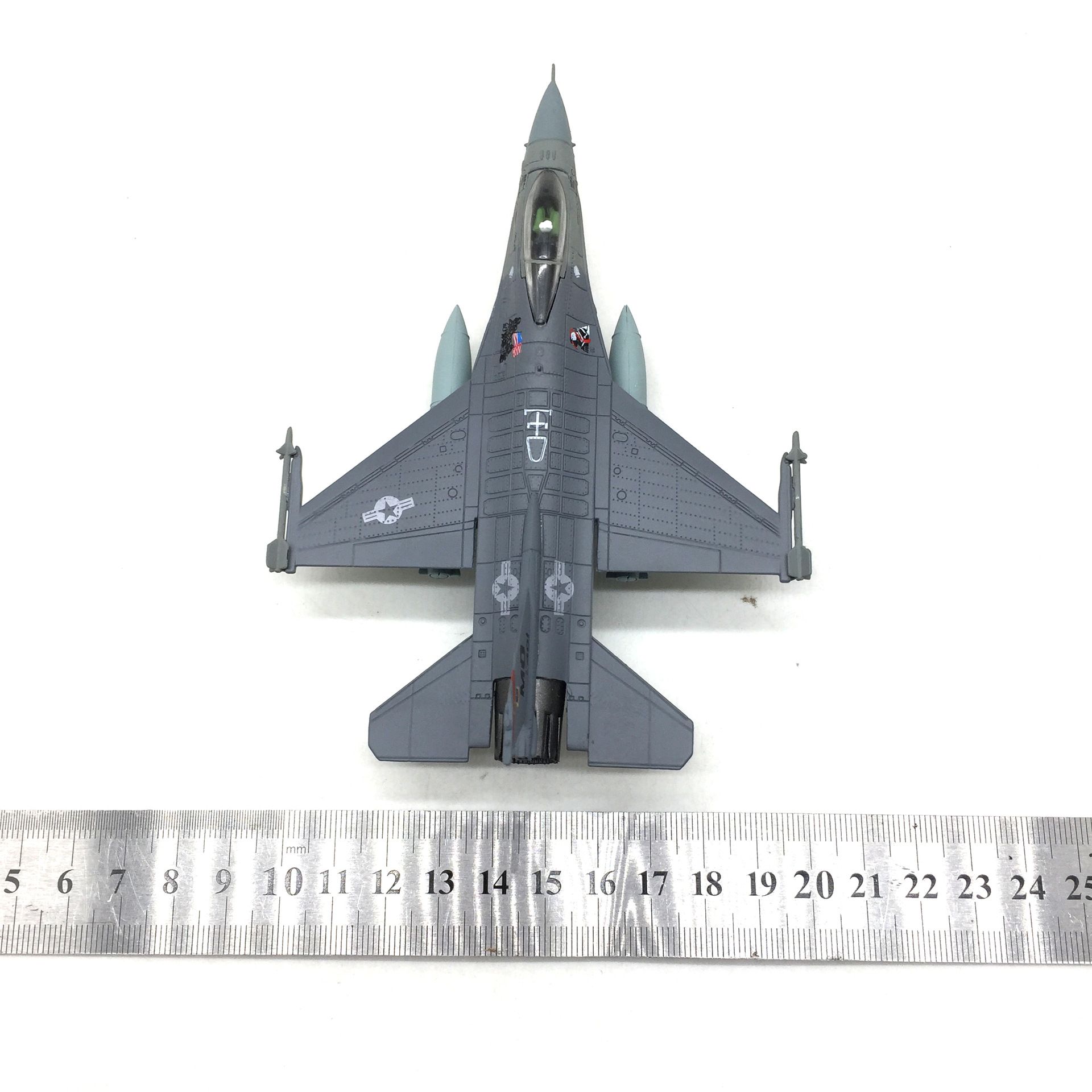  Mô hình máy bay chiến đấu Air Force USA F-16C Falcon tỉ lệ 1:100 Ns models MBQS043 