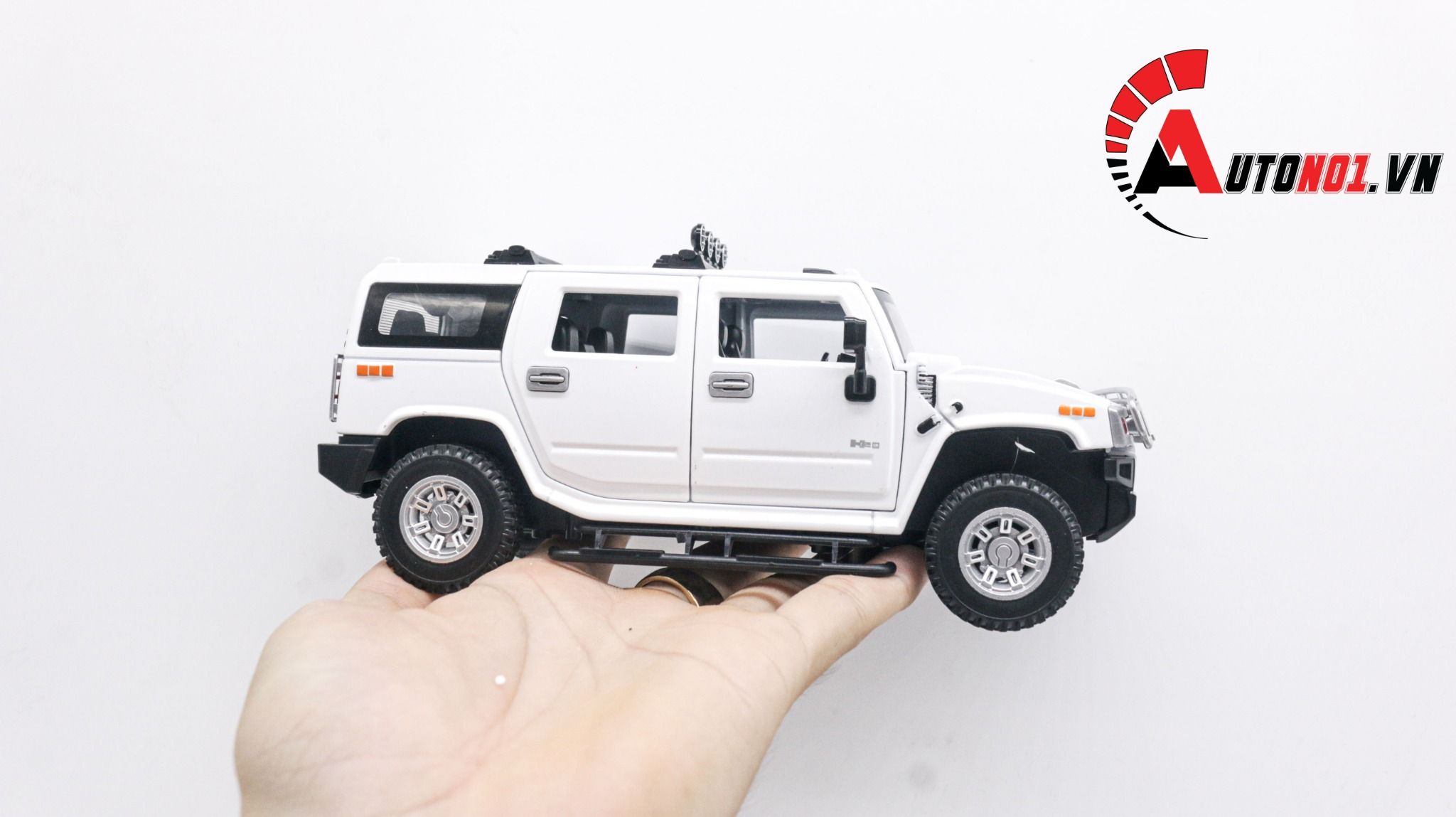 Mô hình xe ô tô Hummer H2 full open tỉ lệ 1:24 Alloy moel K2-25-A OT170