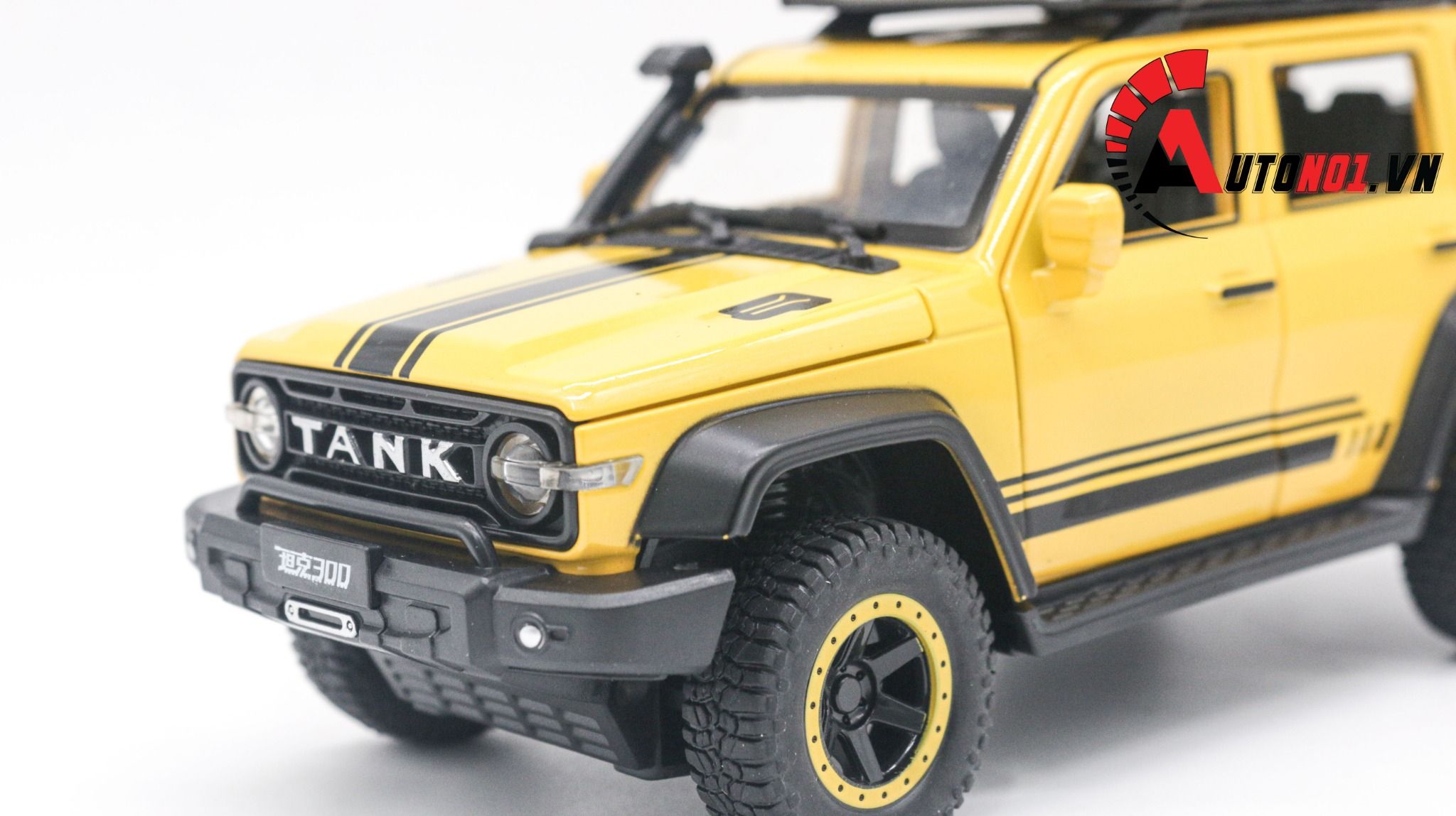 Mô hình xe địa hình Tank 300 Frontier tỉ lệ 1:24 Henteng model OT194