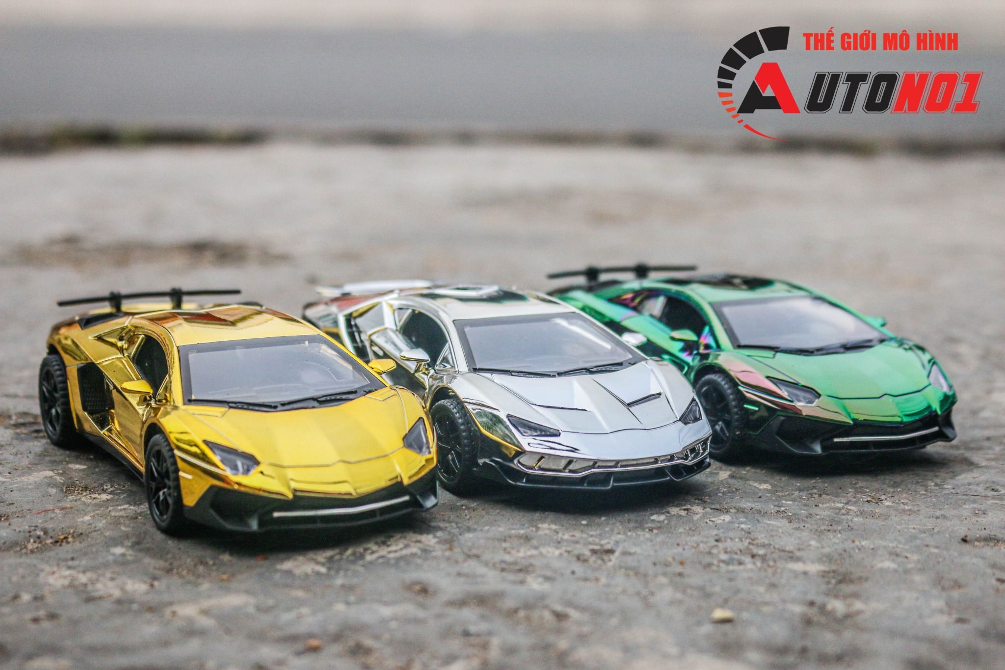 Mô hình xe Lamborghini Aventador LP700-4 phiên bản màu mạ tỉ lệ 1:32 Miniauto OT32015