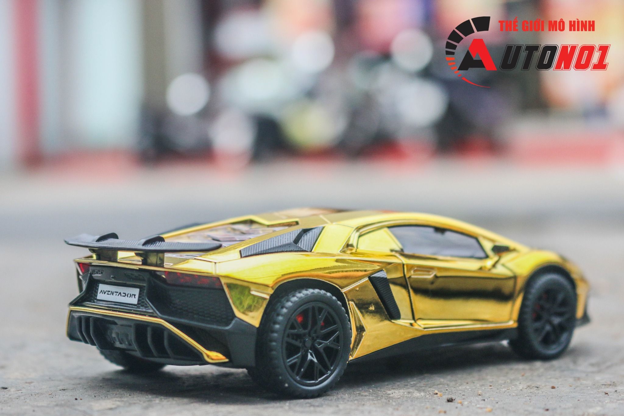 Mô hình xe Lamborghini Aventador LP700-4 phiên bản màu mạ tỉ lệ 1:32 Miniauto OT32015