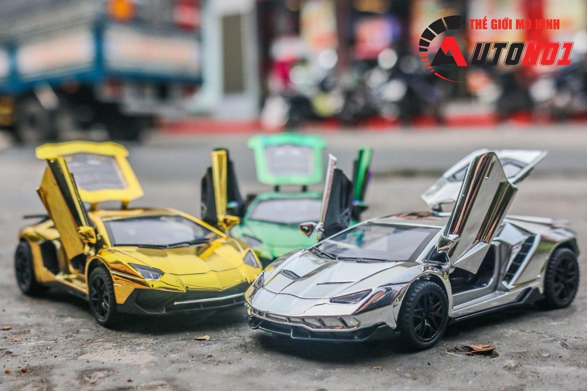 Mô hình xe Lamborghini Centenario phiên bản màu mạ tỉ lệ 1:32 Miniauto OT32017