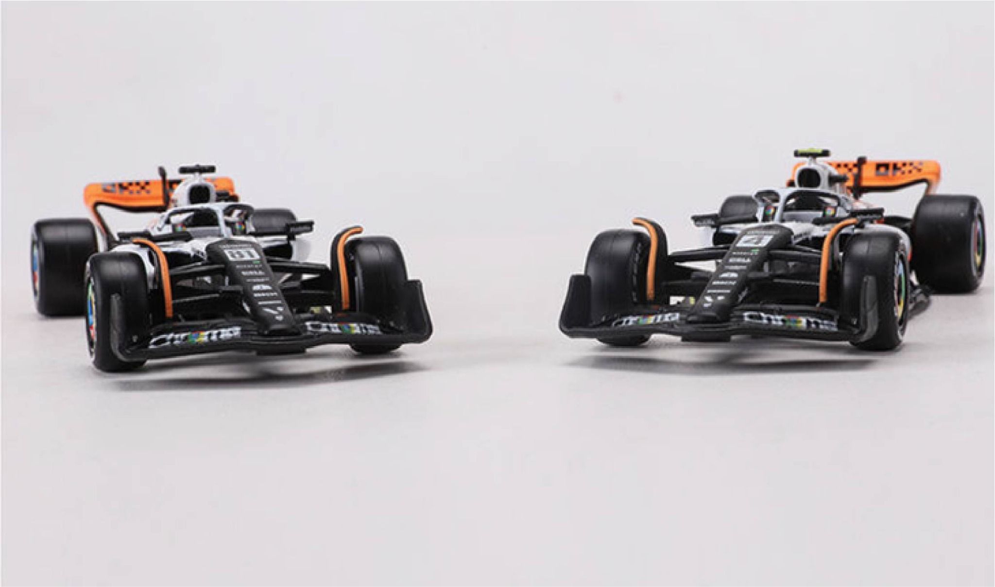Mô hình xe đua McLaren 2023 Formula 1 Racing Car MCL60 Monaco tỉ lệ 1:43 Bburago OT43018