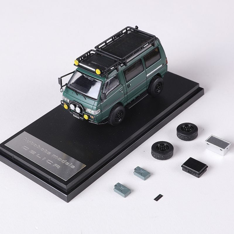 Mô hình xe Mitsubishi Delica 4WD L300 có phụ kiện rời tỉ lệ 1:64 Autobots Model OT64004