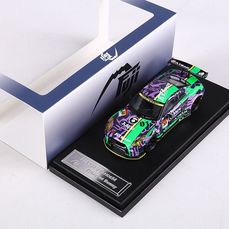 Mô hình xe Nissan Skyline GTR R35 Pandem Rocket Bunny có hộp mica tỉ lệ 1:64 Fuji Model OT64007