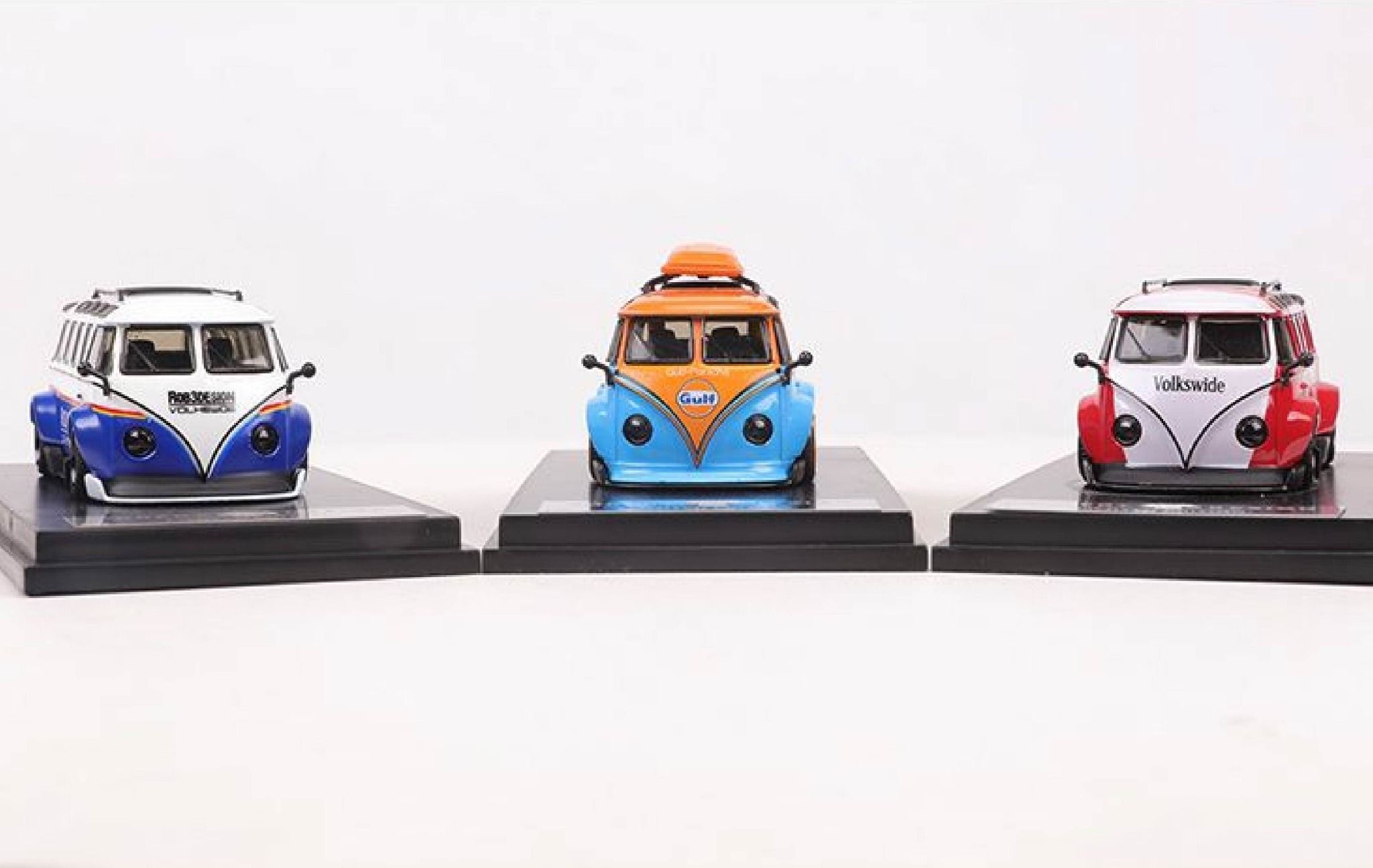 Mô hình xe buýt Volkswagen T1 van Kombi phiên bản sửa đổi có hộp mica tỉ lệ 1:64 OT64020