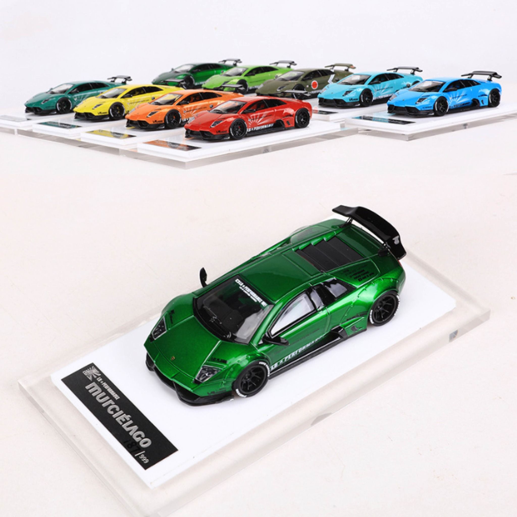 Mô hình xe Lamboghini Murcielago LBWK có đế và hộp mica tỉ lệ 1:64 Onemodel OM-LP670-1