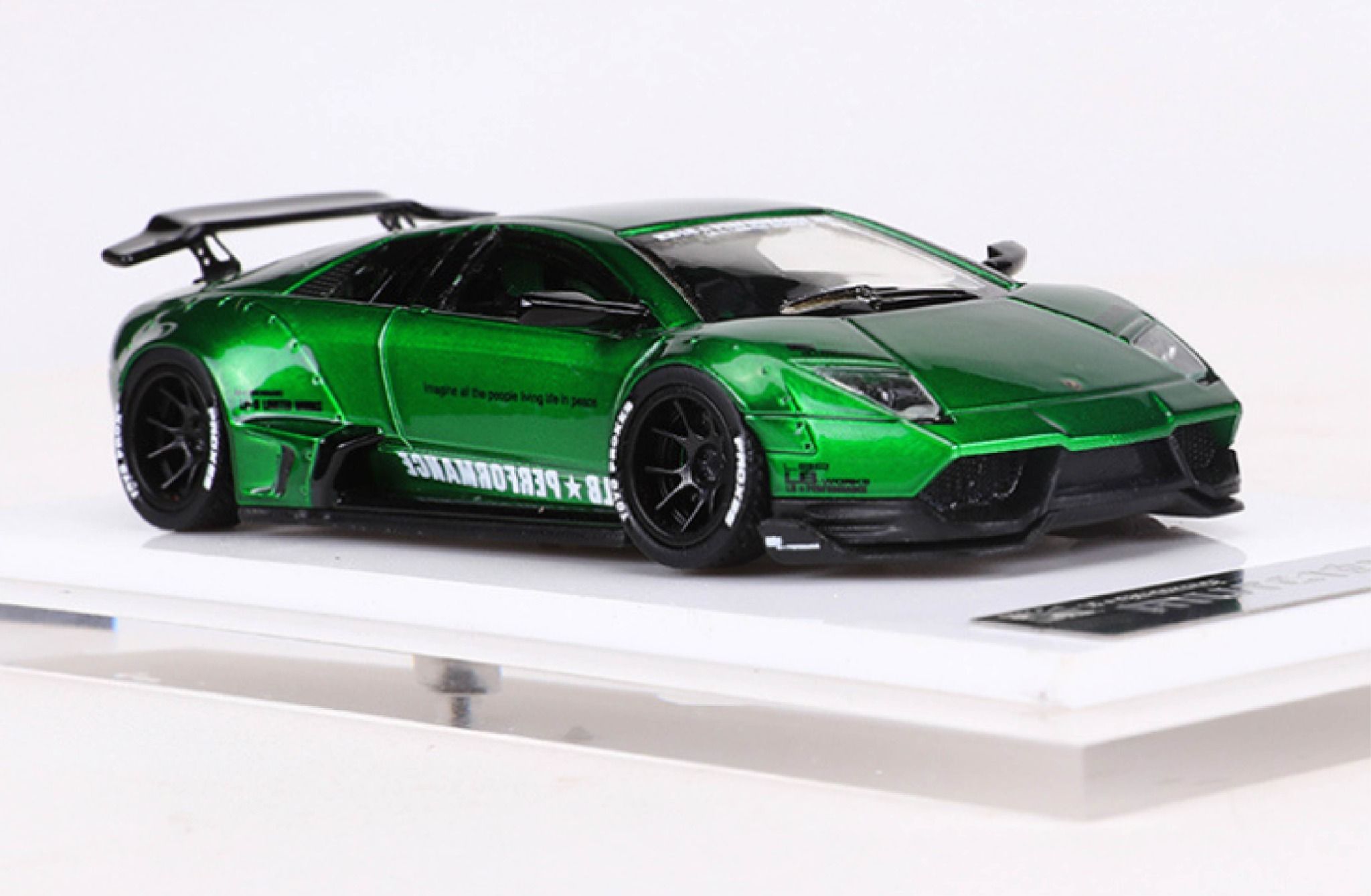 Mô hình xe Lamboghini Murcielago LBWK có đế và hộp mica tỉ lệ 1:64 Onemodel OM-LP670-1