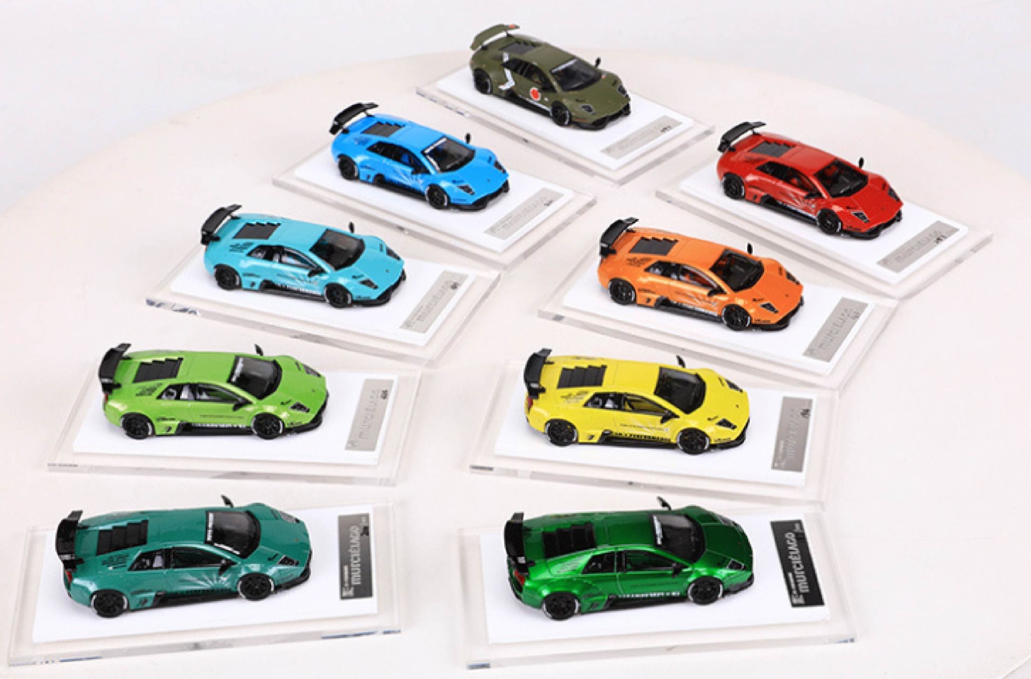 Mô hình xe Lamboghini Murcielago LBWK có đế và hộp mica tỉ lệ 1:64 Onemodel OM-LP670-1
