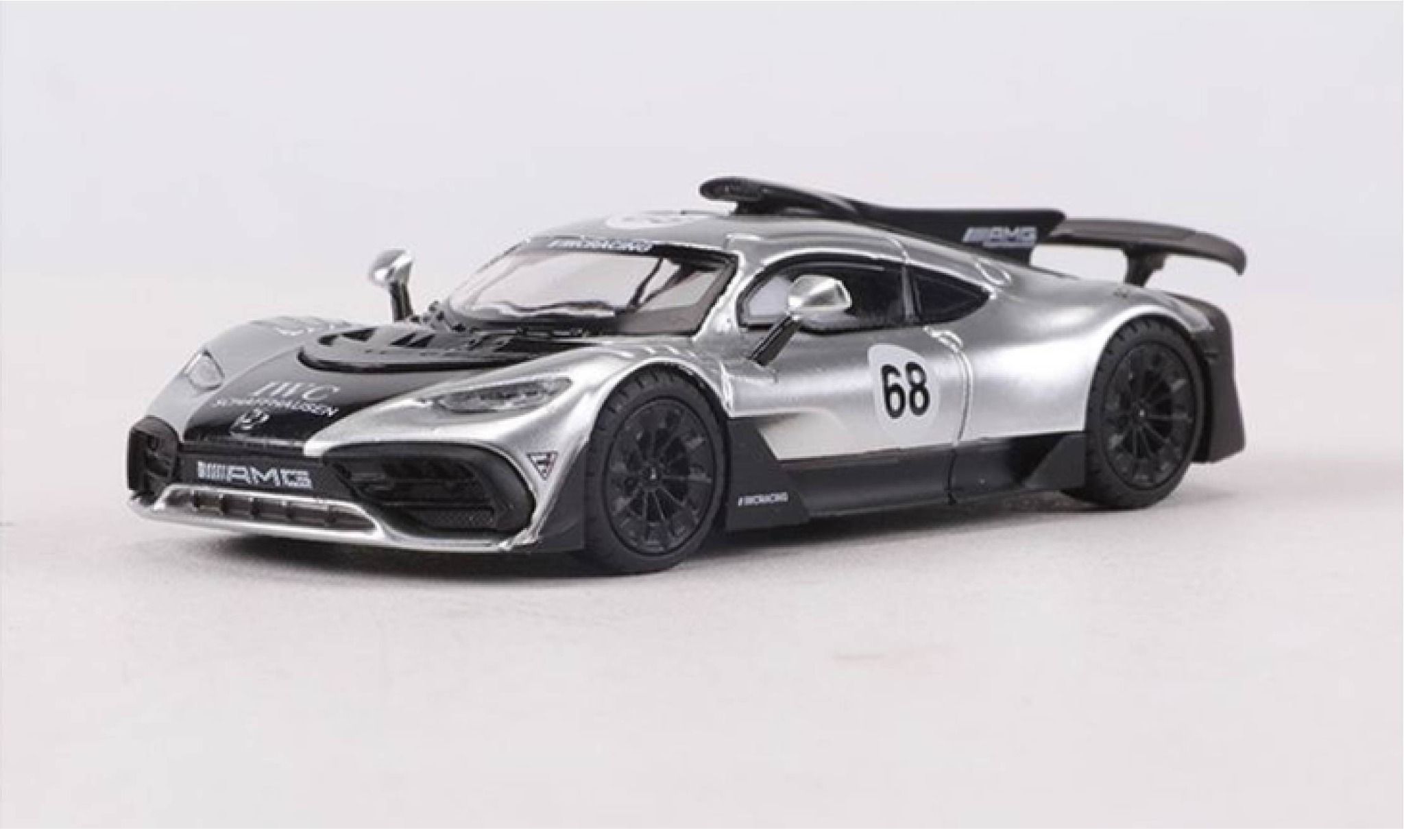 Mô hình xe Mercedes-Benz AMG ONE sports tỉ lệ 1:64 có đế và hộp mica Solo Model OT64041