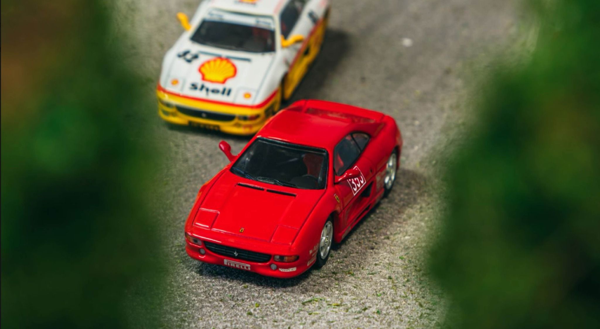 Mô hình xe Ferrari F355 Challenge, Presentation Tarmac tỉ lệ 1:64 T64-083-FRE
