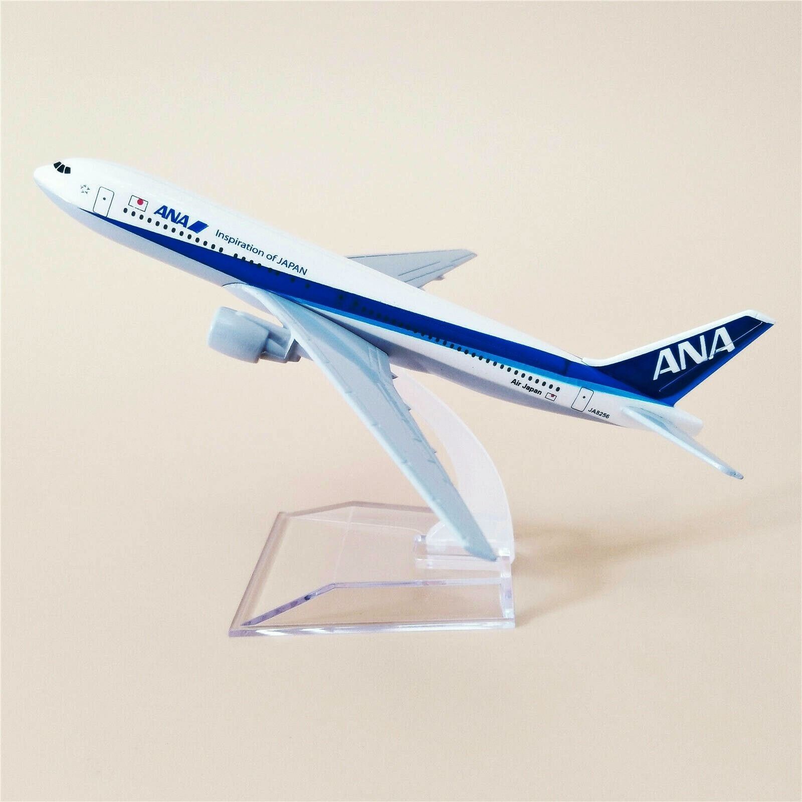 Mô hình máy bay Inspiration of Japan ANA Airlines Boeing B777 16cm MB16173