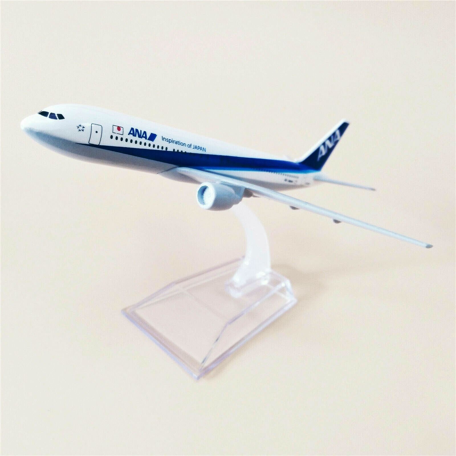 Mô hình máy bay Inspiration of Japan ANA Airlines Boeing B777 16cm MB16173