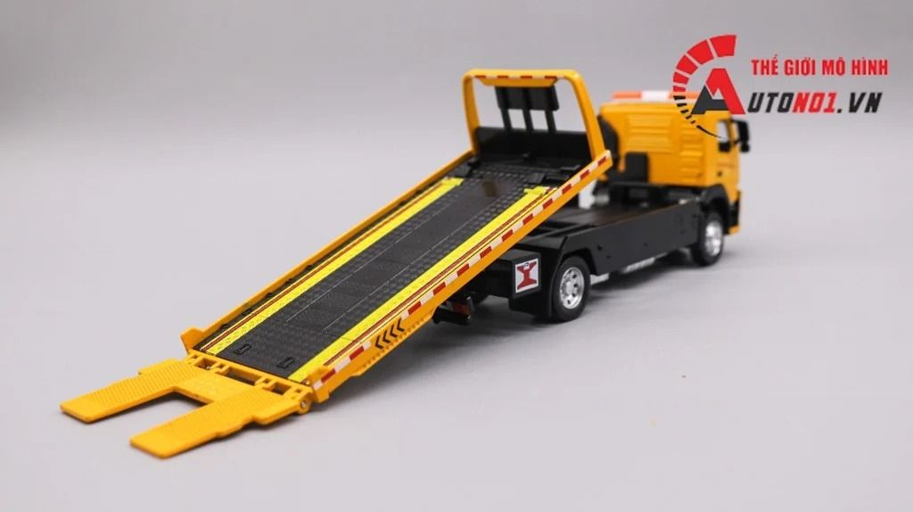 MÔ HÌNH XE TẢI CỨU HỘ VOLVO WRECKER TRUCK 1:50 DIECAST METAL 7917