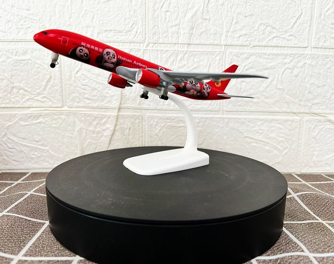 Mô hình máy bay Hainan Panda Boeing B787 red kích thước 20cm MB20091