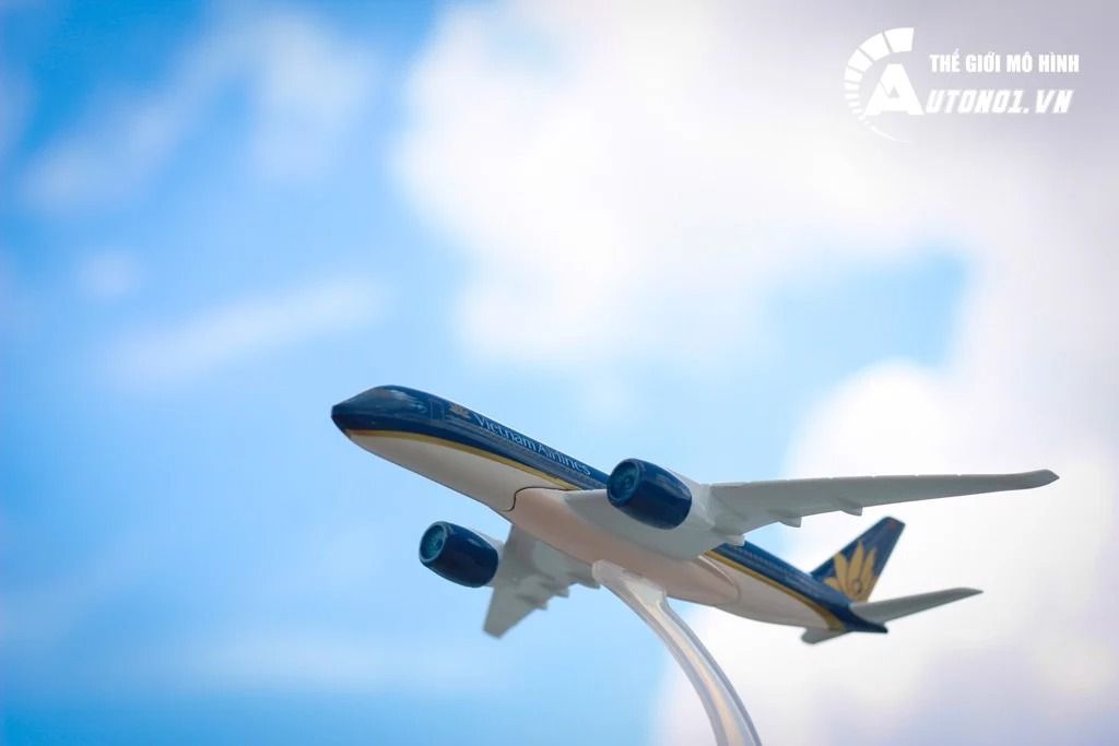 Mô hình máy bay Vietnam Airlines VN-A886 Airbus A350-900 16cm MB16114