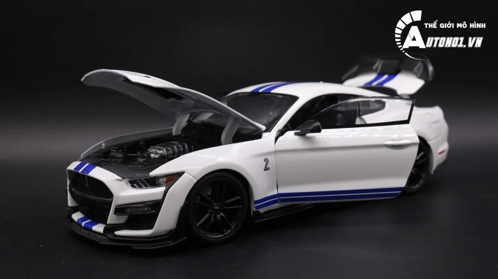 MÔ HÌNH XE FORD MUSTANG SHELBY COBRA GT500 1:18 MAISTO 7030