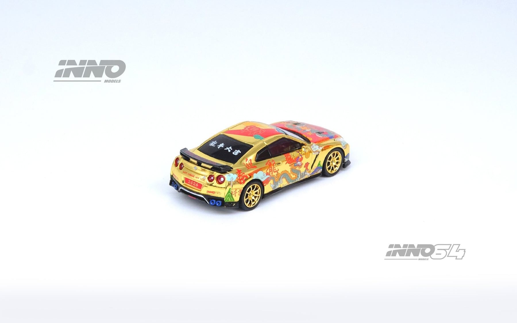Mô hình xe Nissan Skyline GT-R (R35) Year Of The Dragon 2024 Chinese New Year Special Edition tỉ lệ 1:64 Inno64 IN64-R35-CNY24