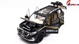  Mô hình Toyota Land Cruiser Prado 1:18 Weitug 7846 