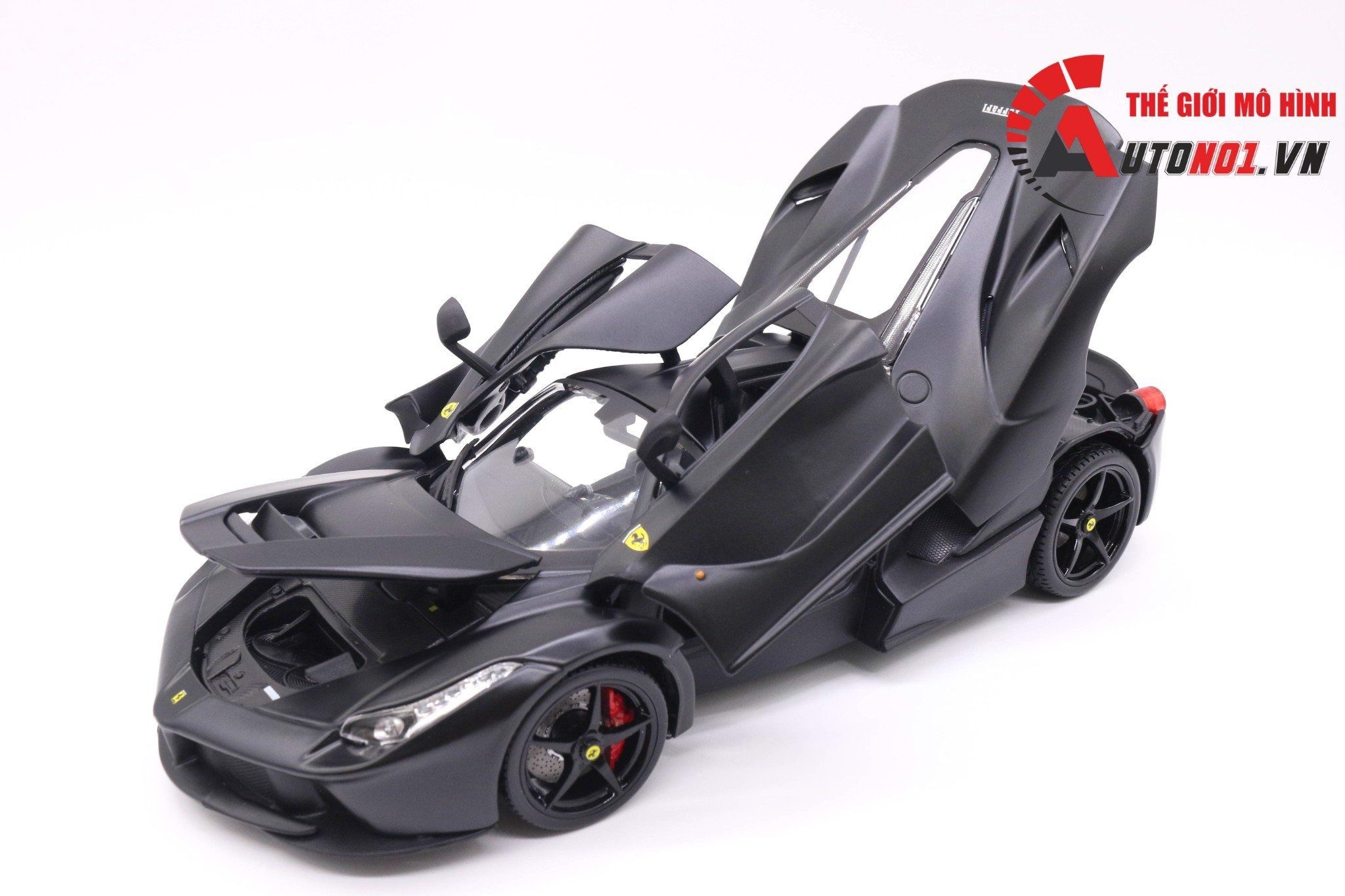  Mô hình xe Ferrari Laferrari Signature tỉ lệ 1:18 bburago 2139 