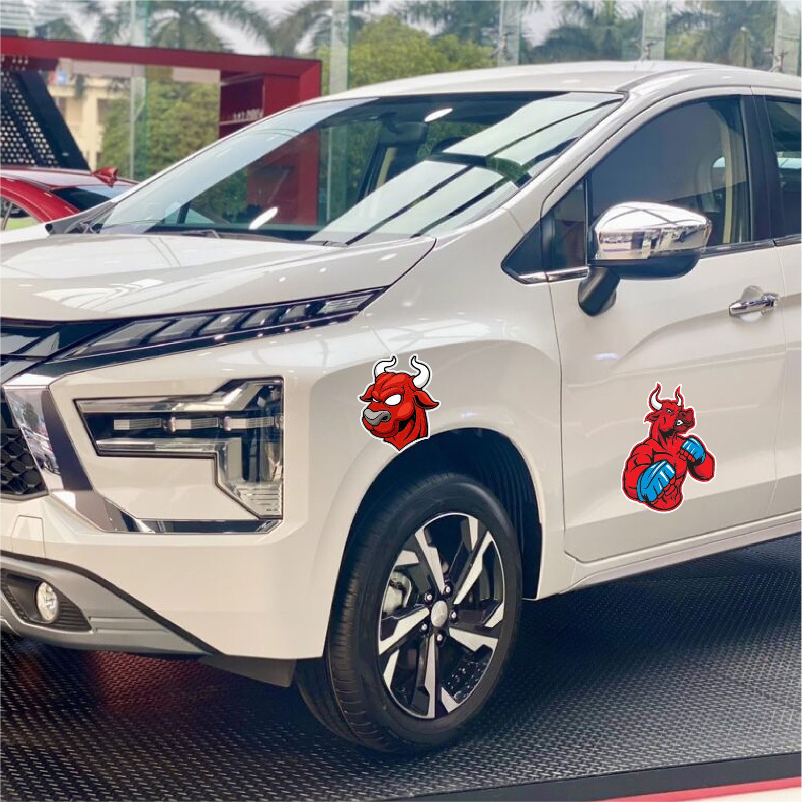 Decal nhựa PVC- nhựa sữa trang trí xe - điện thoại - laptop - máy tính - nón - ly Redbull kích thước 20 x 25cm Autono1 TD001