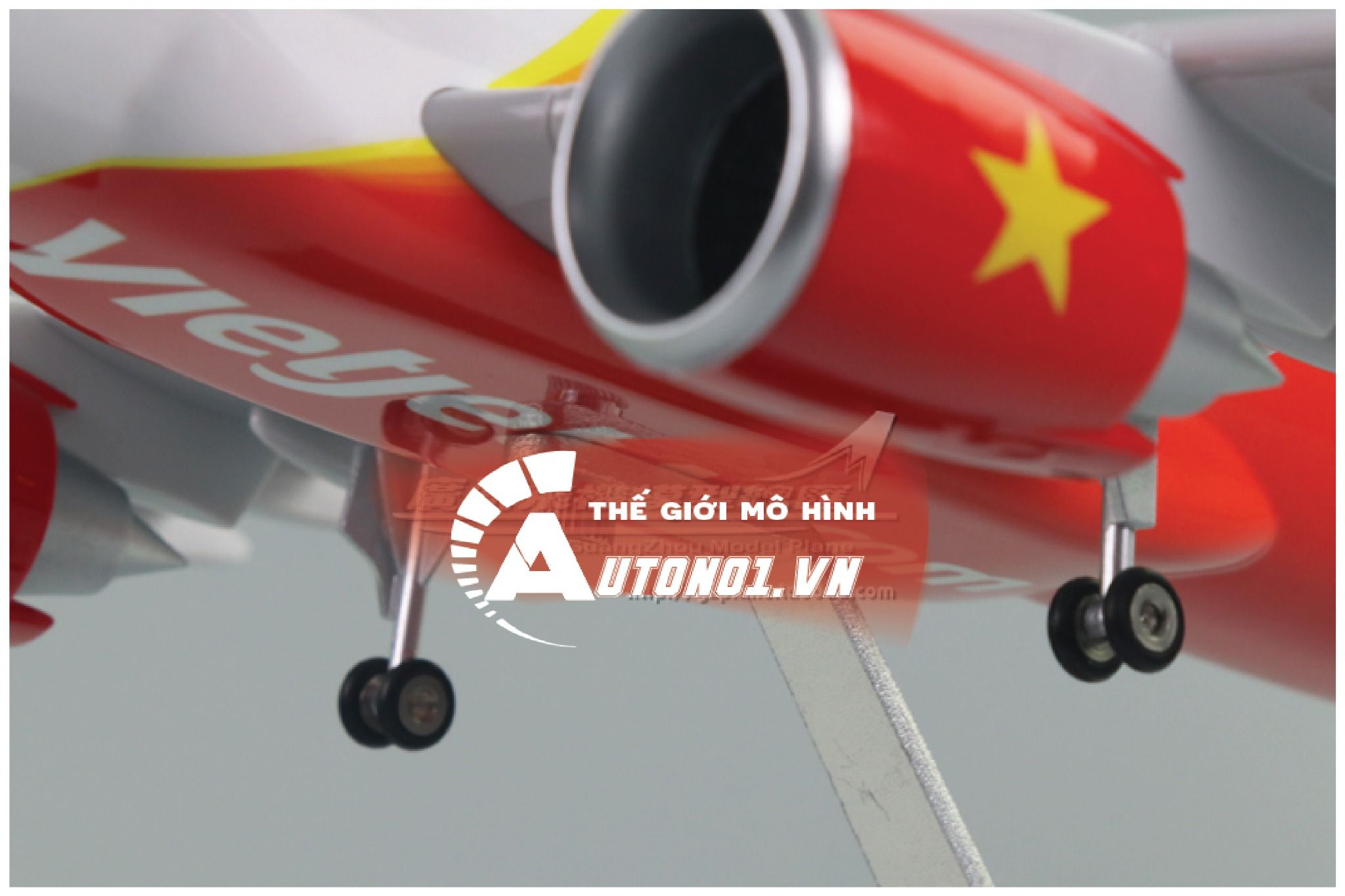  Mô hình máy bay Vietjet Air Airbus A320 47cm 1:130 có đèn led tự động theo tiếng vỗ tay hoặc chạm MB47003 