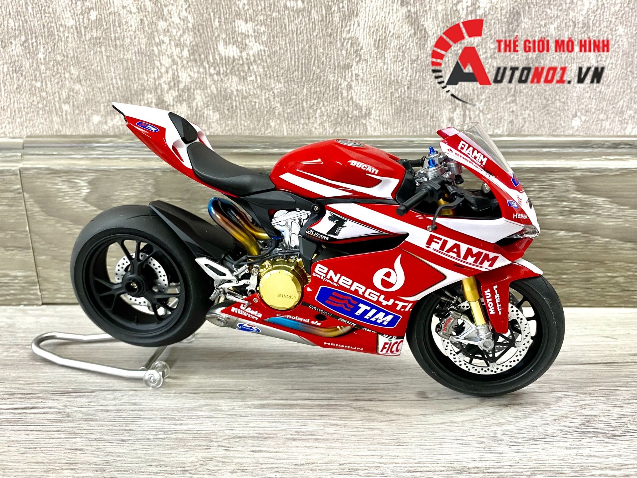 Mô hình xe Ducati Panigale 1199 Fiamm Tim Sbk 2013 #7 1:12 Tamiya D227d