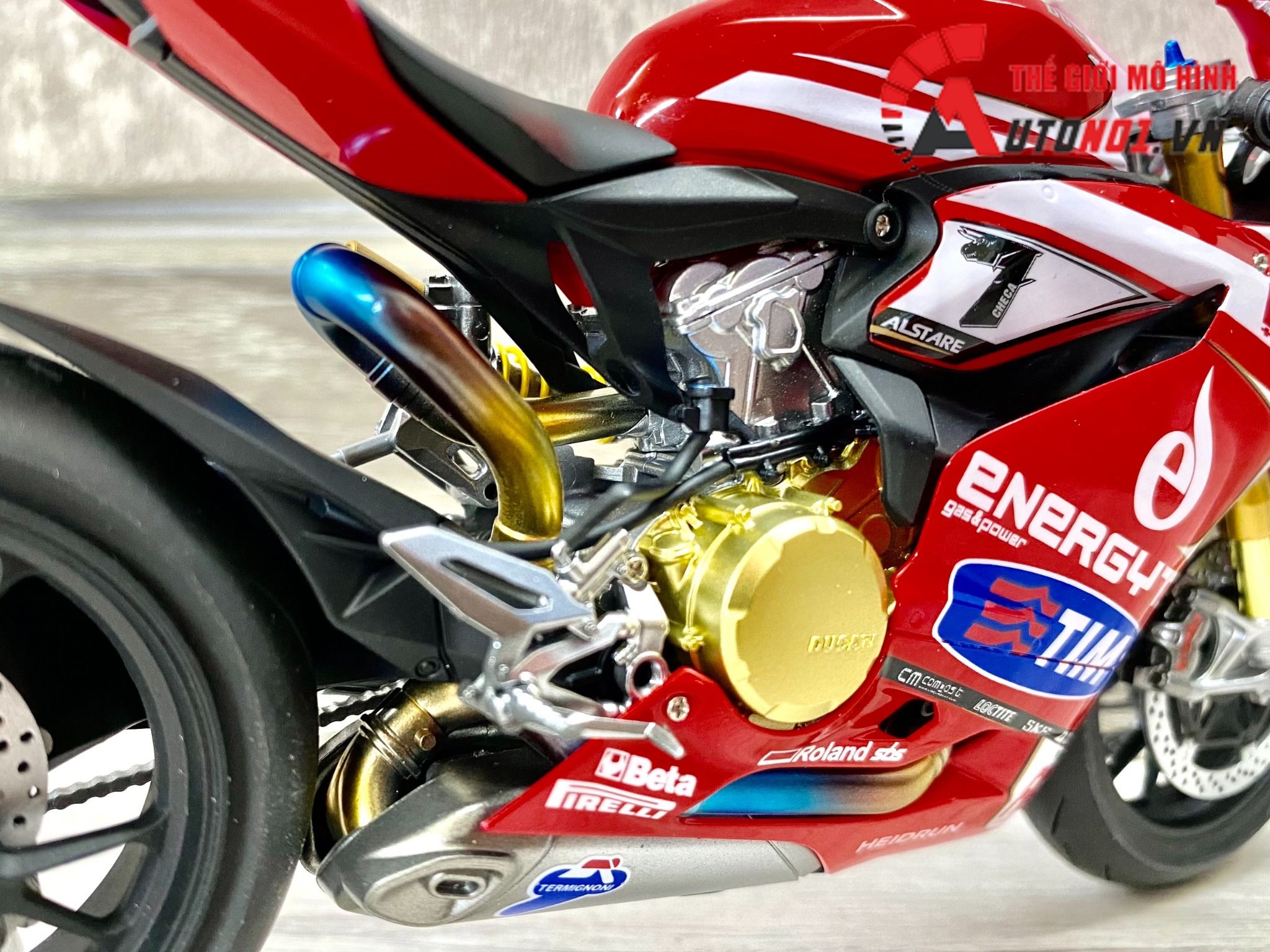 Mô hình xe Ducati Panigale 1199 Fiamm Tim Sbk 2013 #7 1:12 Tamiya D227d