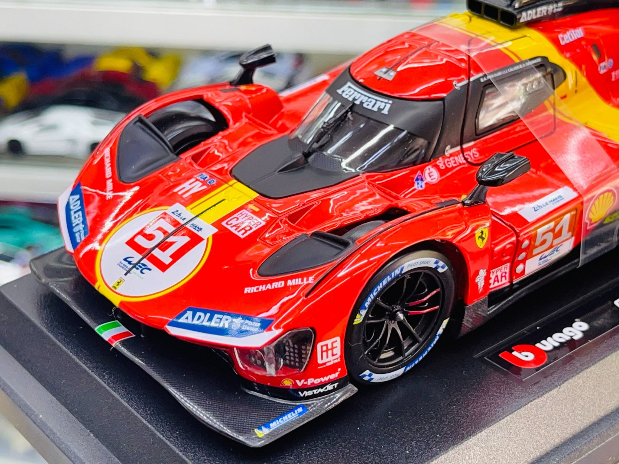 Mô hình xe Ferrari 499P 3.0L turbo V6 #51 team Ferrari Corse 24h Le Mans 2023 tỉ lệ 1:24 Bburago 18-26309 OT467