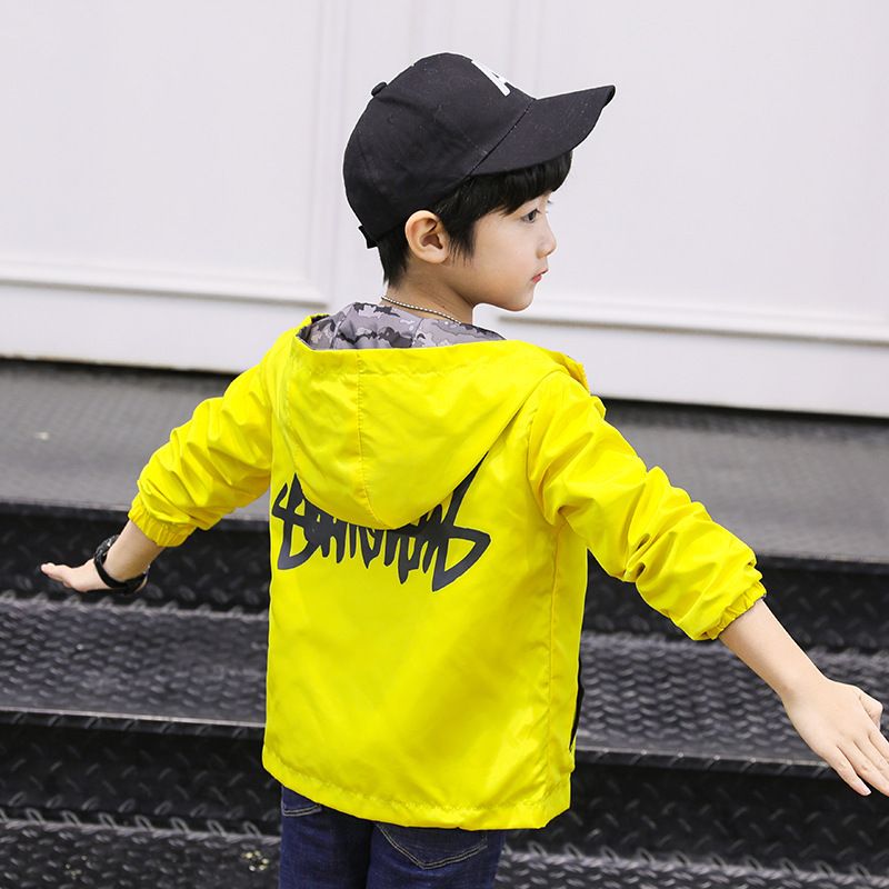 Áo khoác bé trai TrueKids, áo khoác bé trai hai mặt chất kaki dù