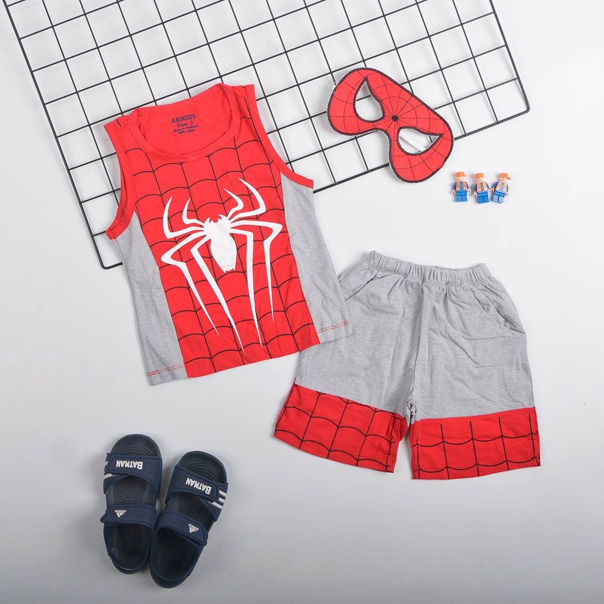 Đồ bộ bé trai TrueKids, đồ bộ sát nách in nhện phối màu kèm mặt nạ