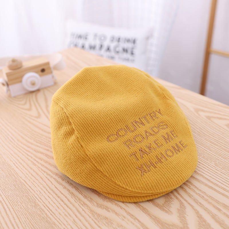 Mũ beret TrueKids, nón bê rê thêu chữ nhiều màu cho bé từ 3 - 8 Tuổi