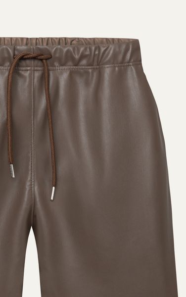  TA13 BASIC LEATHER SHORT IN BROWN 