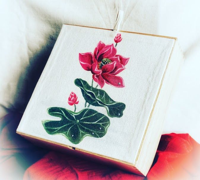 Quà tặng Hoa Sen ( Tranh hoa sen vẽ tay )