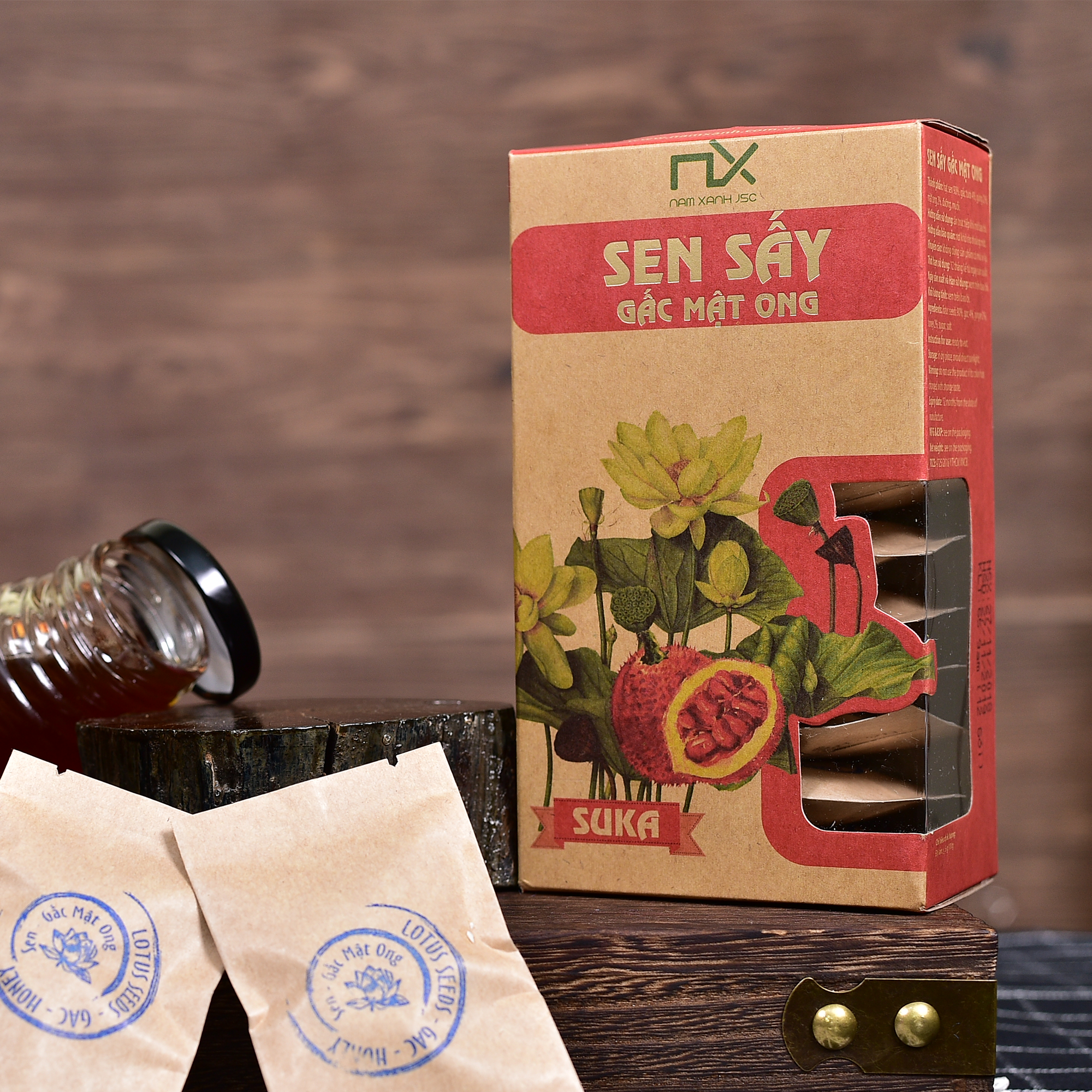Hộp Hạt sen sấy gấc mật ong Nam Xanh 65g (100g)
