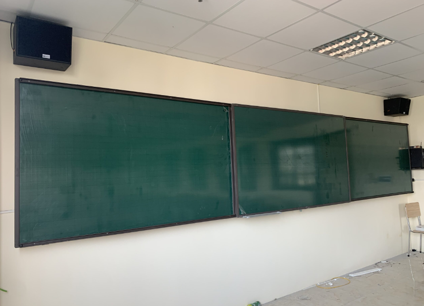 Hệ bảng trượt ngang liền khối 3 cánh trượt kết hợp tivi