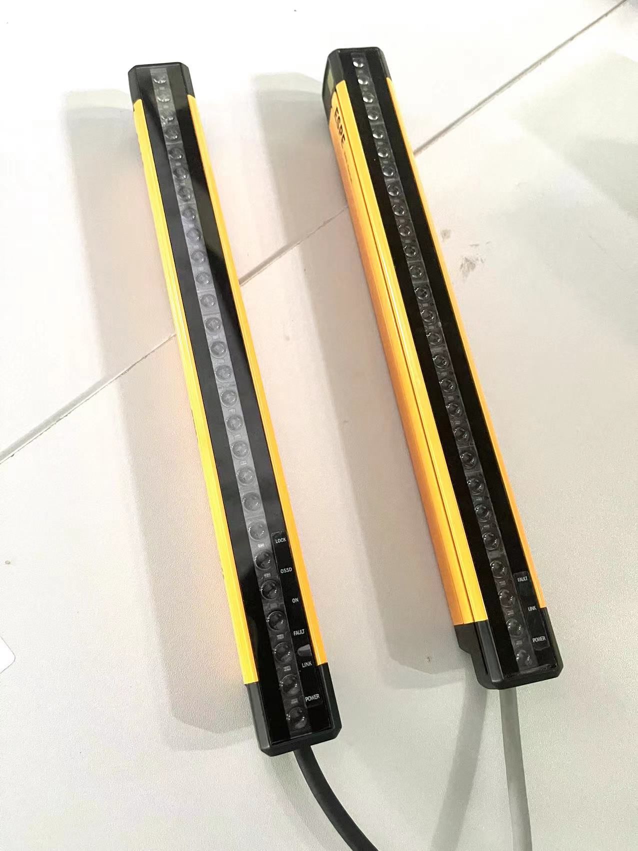 No Dead Zone Safety Light Curtain