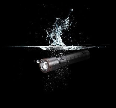 Đèn pin Ledlenser P7R Core