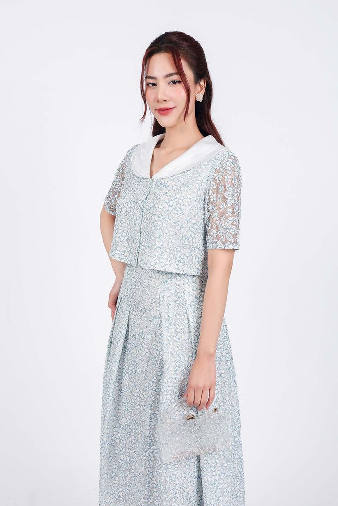 BAK73210 - Áo kiểu dạo phố vải ren hoa hai lớp lót tơ dáng lửng cổ kiểu tay cộc cài khuy trước - PANTIO