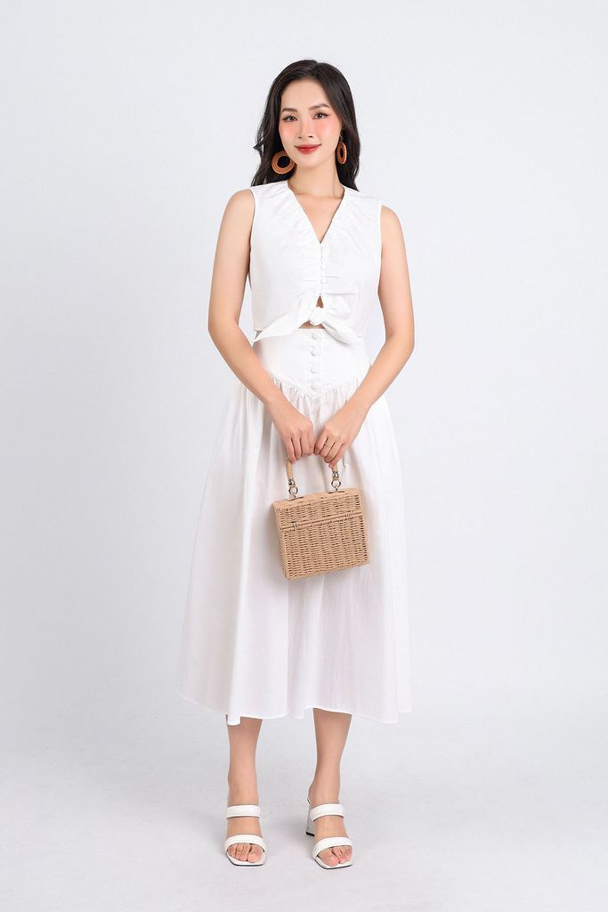 BAS33068 - Áo kiểu dạo phố vải kaki dáng croptop cổ chữ V nhún buộc eo tạo kiểu cài khuy thân trước - PANTIO