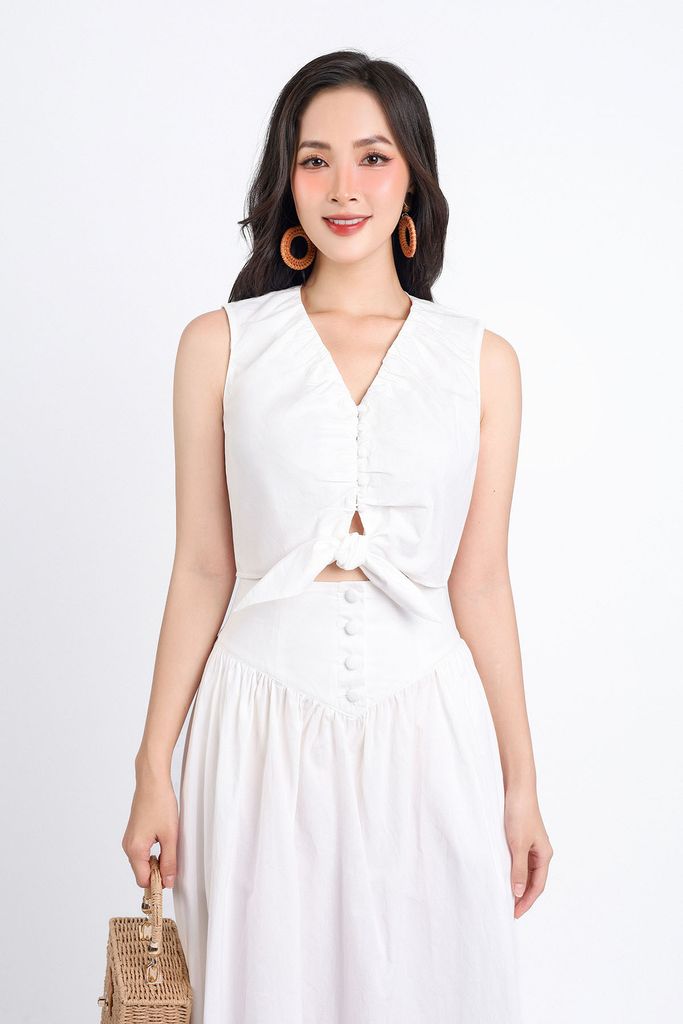 BAS33068 - Áo kiểu dạo phố vải kaki dáng croptop cổ chữ V nhún buộc eo tạo kiểu cài khuy thân trước - PANTIO
