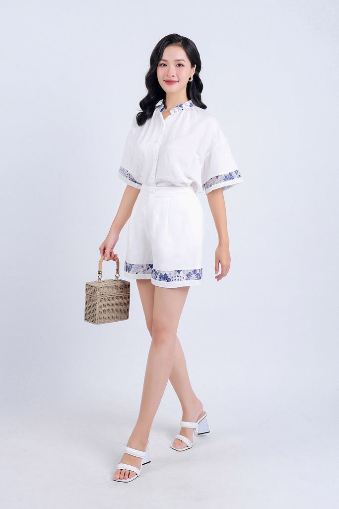 BAS33134 - Áo kiểu dạo phố vải Linen dáng suông cổ tàu phối ren tạo kiểu tay loe - PANTIO